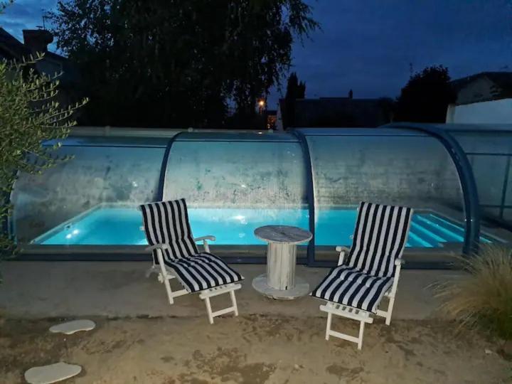 Chambre Bleue Avec Acces Plage 博格斯 外观 照片